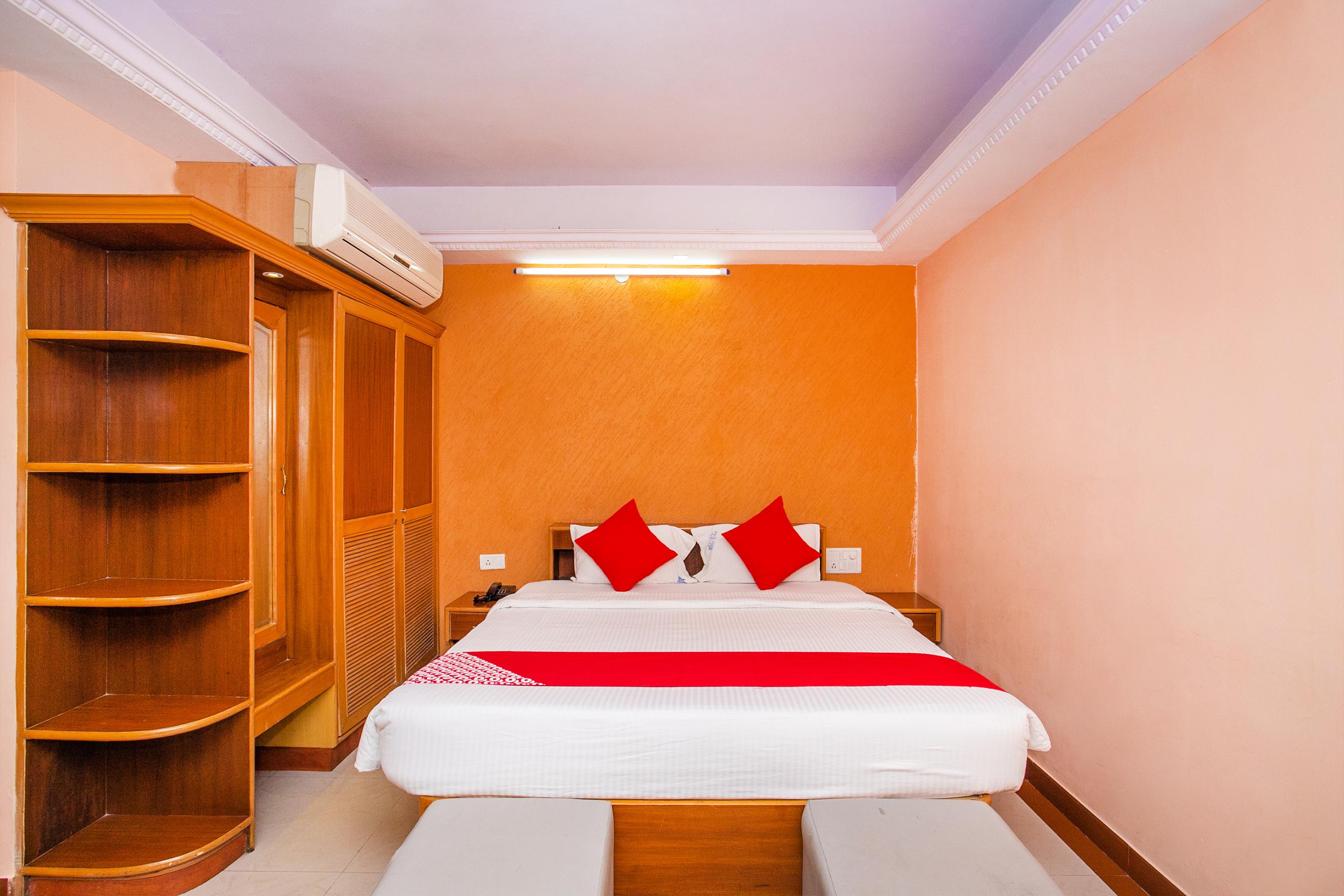 Oyo 331 Hotel Skanda Shelters Bangalore Exterior photo