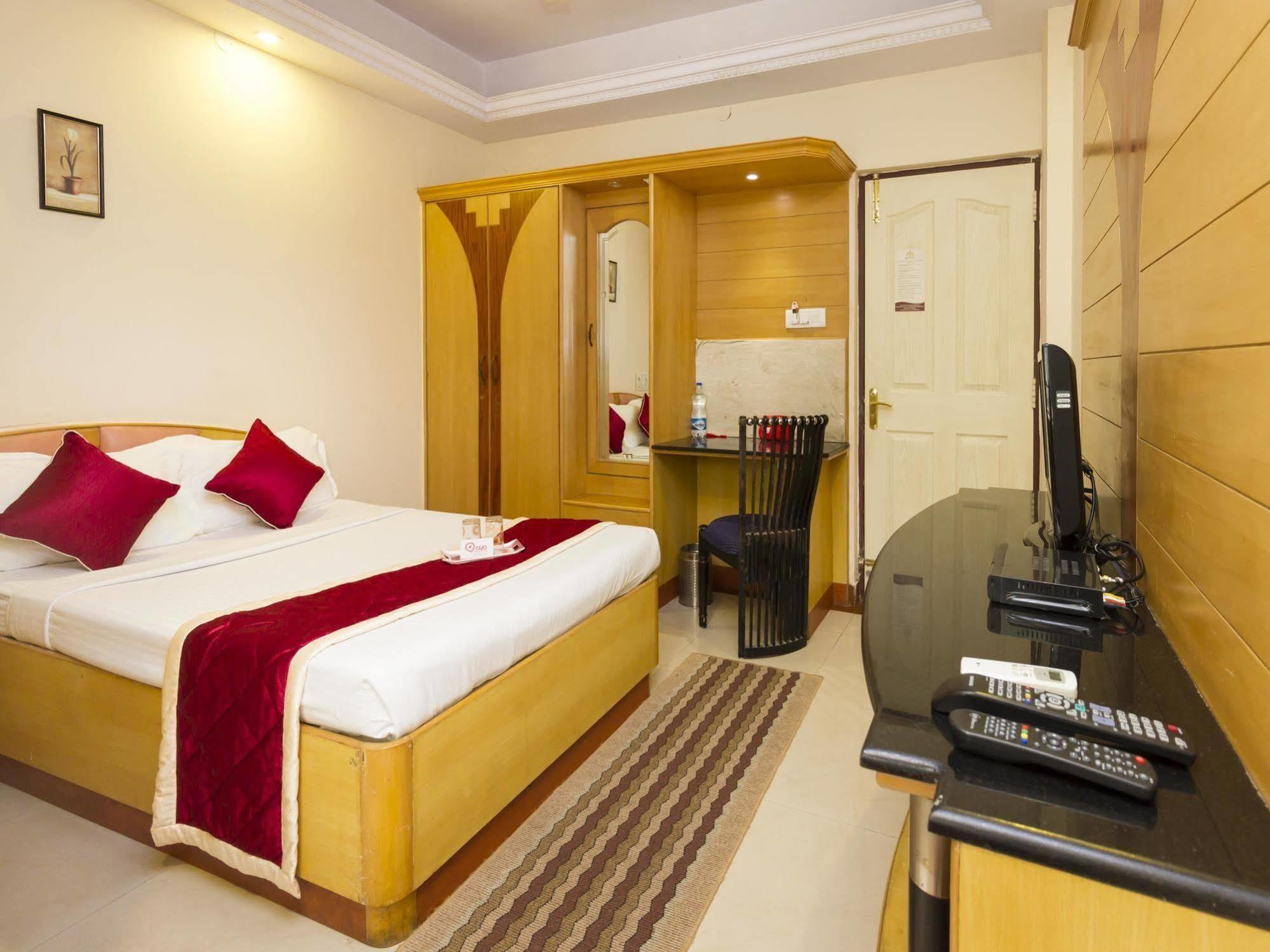 Oyo 331 Hotel Skanda Shelters Bangalore Exterior photo
